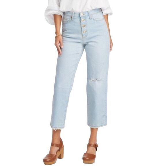 Universal Thread Pants - Universal Thread Light Wash Denim High-Rise Curvy Vintage Straight